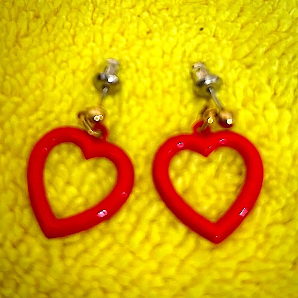 HEART DROP EARRINGS Red with Gold Tone